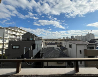 �Z�˂���̒��]�ʐ^�@-