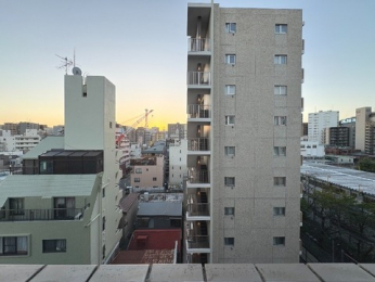 �Z�˂���̒��]�ʐ^�@-