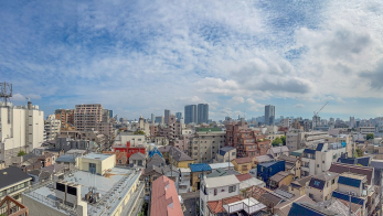 �Z�˂���̒��]�ʐ^�@-