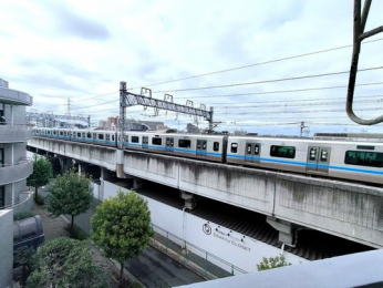 �Z�˂���̒��]�ʐ^�@-