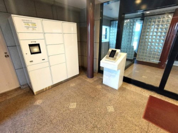 �G���g�����X�@��z�{�b�N�X�E�I�[�g���b�N