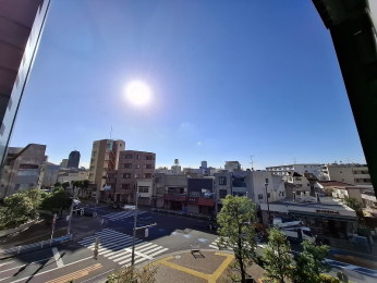 �Z�˂���̒��]�ʐ^�@-