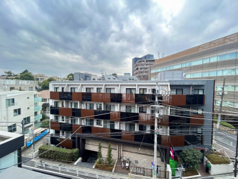 �Z�˂���̒��]�ʐ^�@-