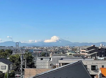 �Z�˂���̒��]�ʐ^�@-