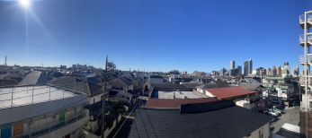 �Z�˂���̒��]�ʐ^�@-