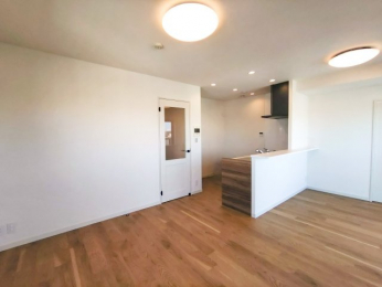 ���r���O�@-