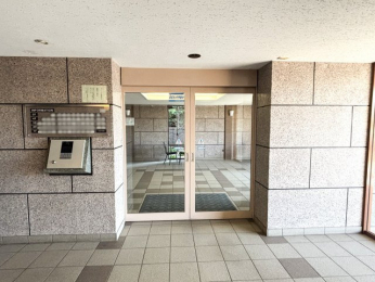 �G���g�����X�@�I�[�g���b�N