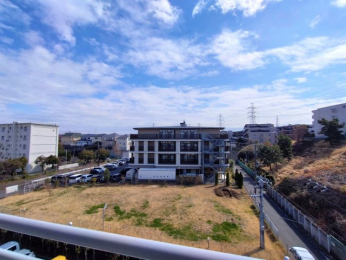 �Z�˂���̒��]�ʐ^�@-