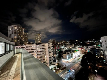 �Z�˂���̒��]�ʐ^�@-