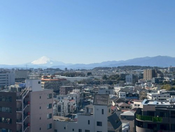 �Z�˂���̒��]�ʐ^�@-