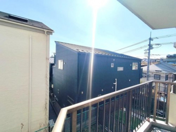 �Z�˂���̒��]�ʐ^�@-